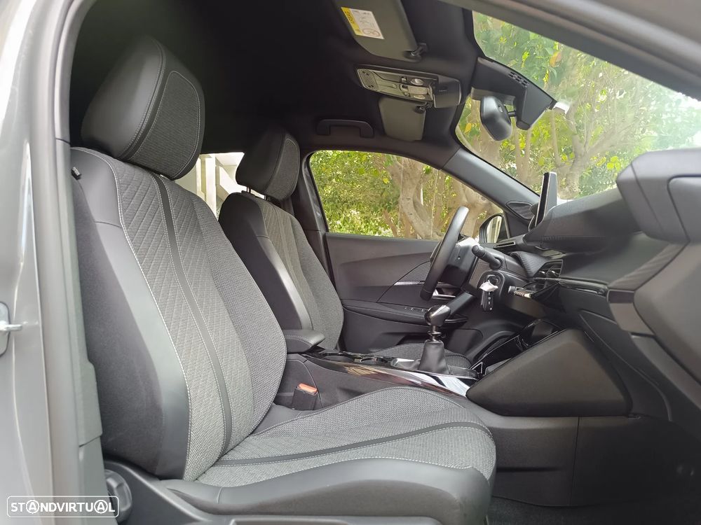 Peugeot 2008 1.2 PureTech Allure Pack - 23