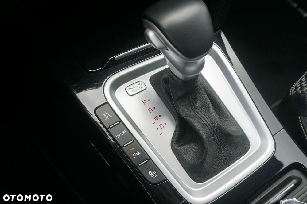 Kia Ceed 1.6 GDI PHEV L Business Line DCT - 16