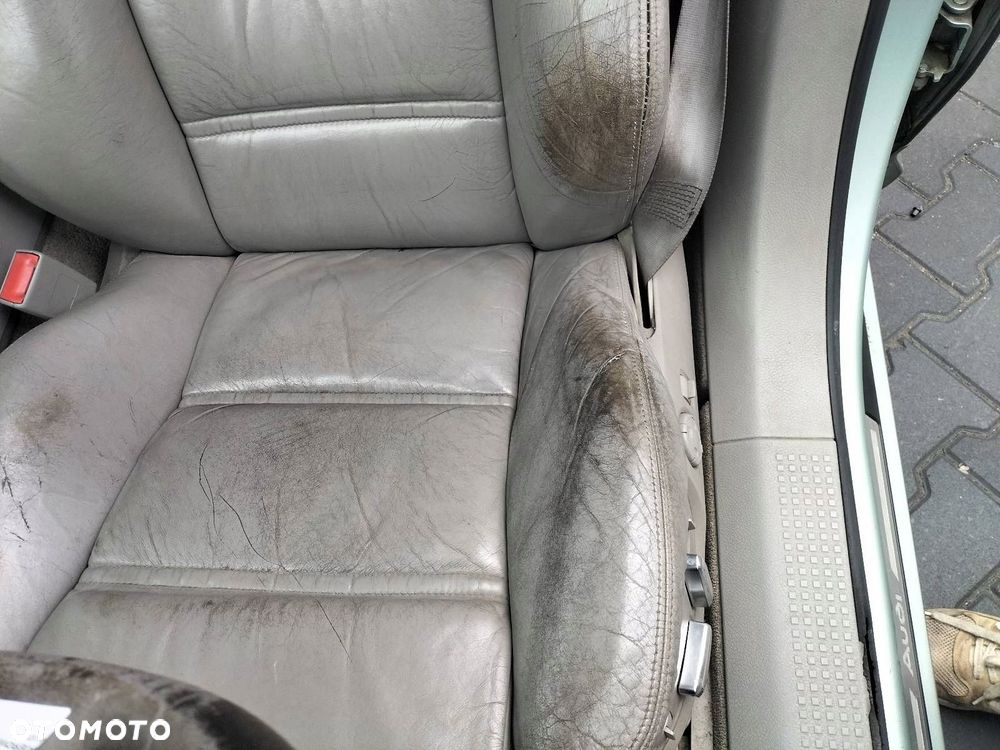 FOTELE KOMPLET LEWY PRAWY KANAPA TYŁ + BOCZKI AUDI A8 D3 - 4