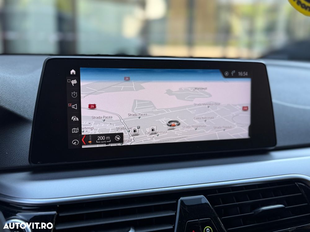 BMW Seria 5 520d xDrive Touring Aut. - 22