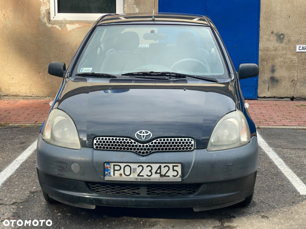 Toyota Yaris - 1