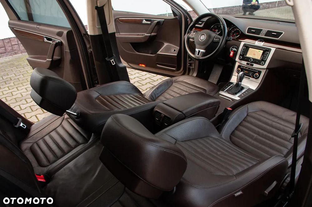 Volkswagen Passat 2.0 TDI DPF Highline DSG - 23