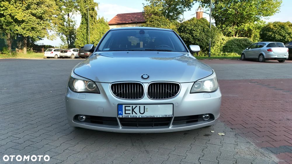 BMW Seria 5 525d - 16