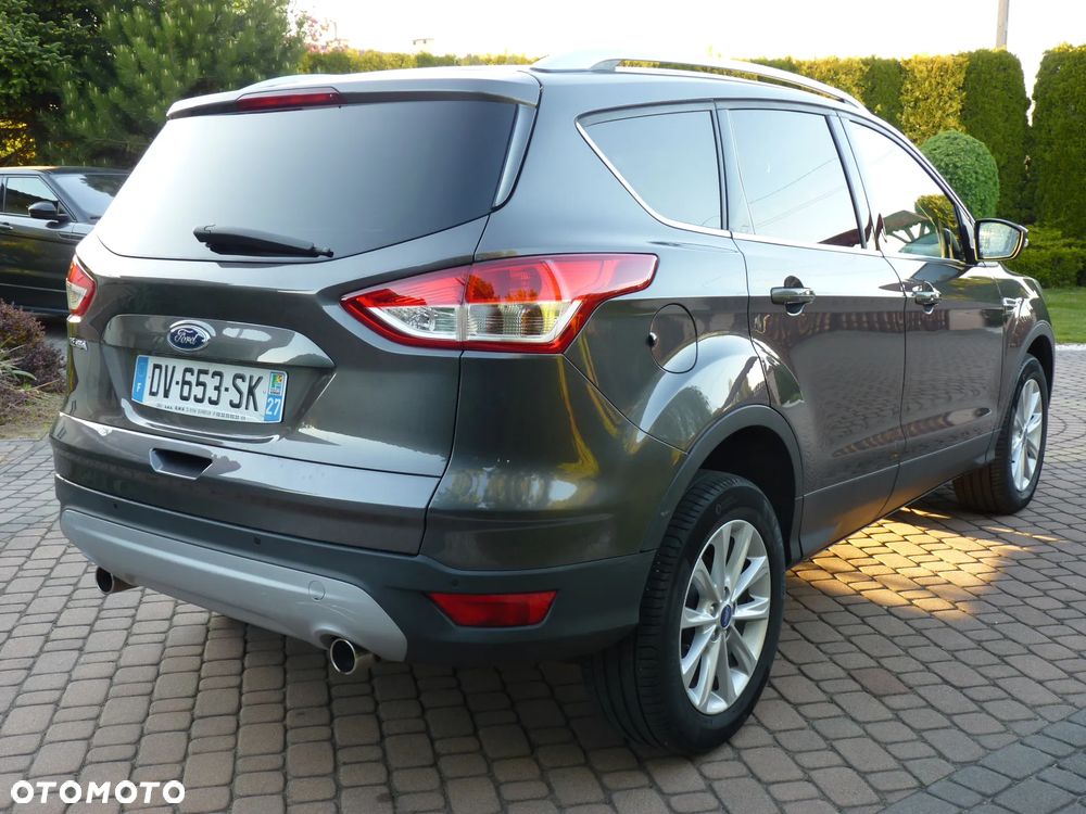 Ford Kuga 2.0 TDCi 2x4 Titanium - 9