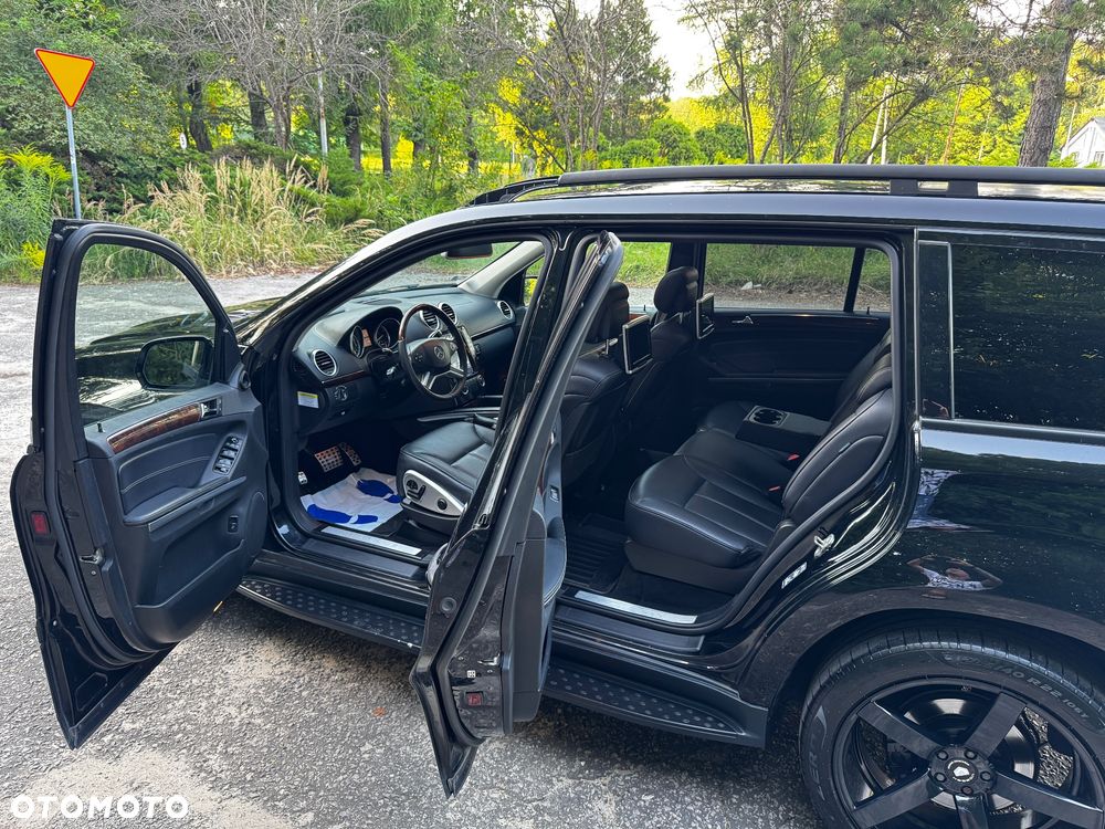 Mercedes-Benz GL 450 - 22