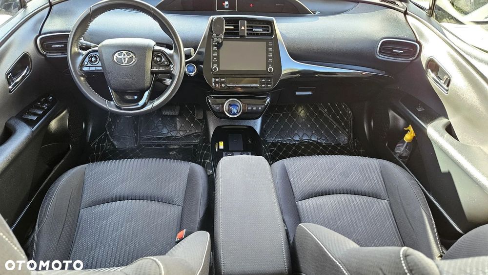 Toyota Prius - 12