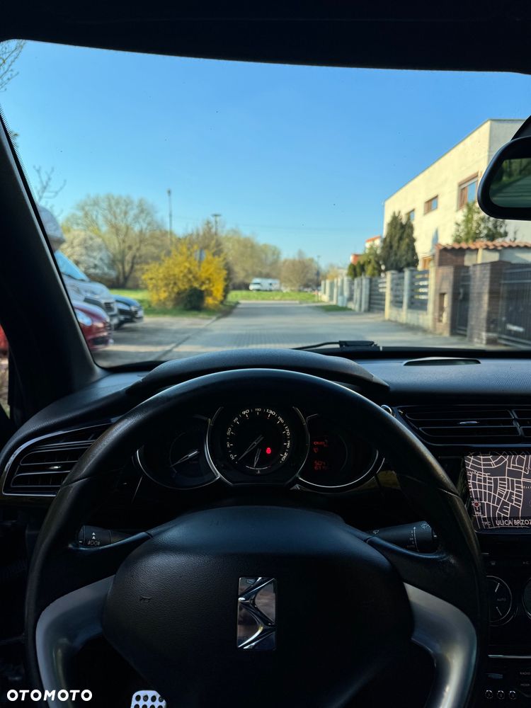 Citroën DS3 HDi 110 FAP SportChic - 17