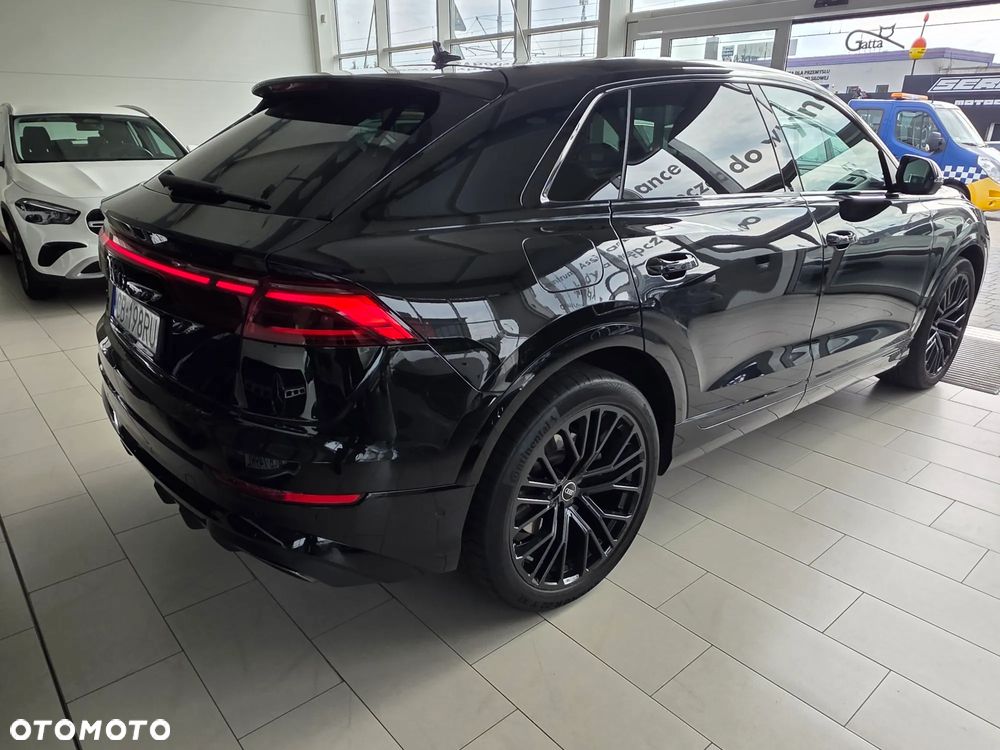 Audi Q8 - 1