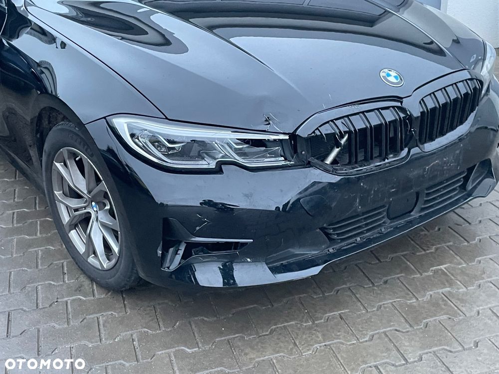 BMW Seria 3 320d Sport Line - 7