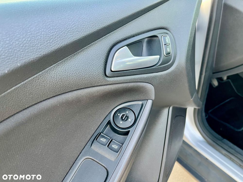 Ford Focus 1.5 EcoBoost SYNC Edition ASS - 24