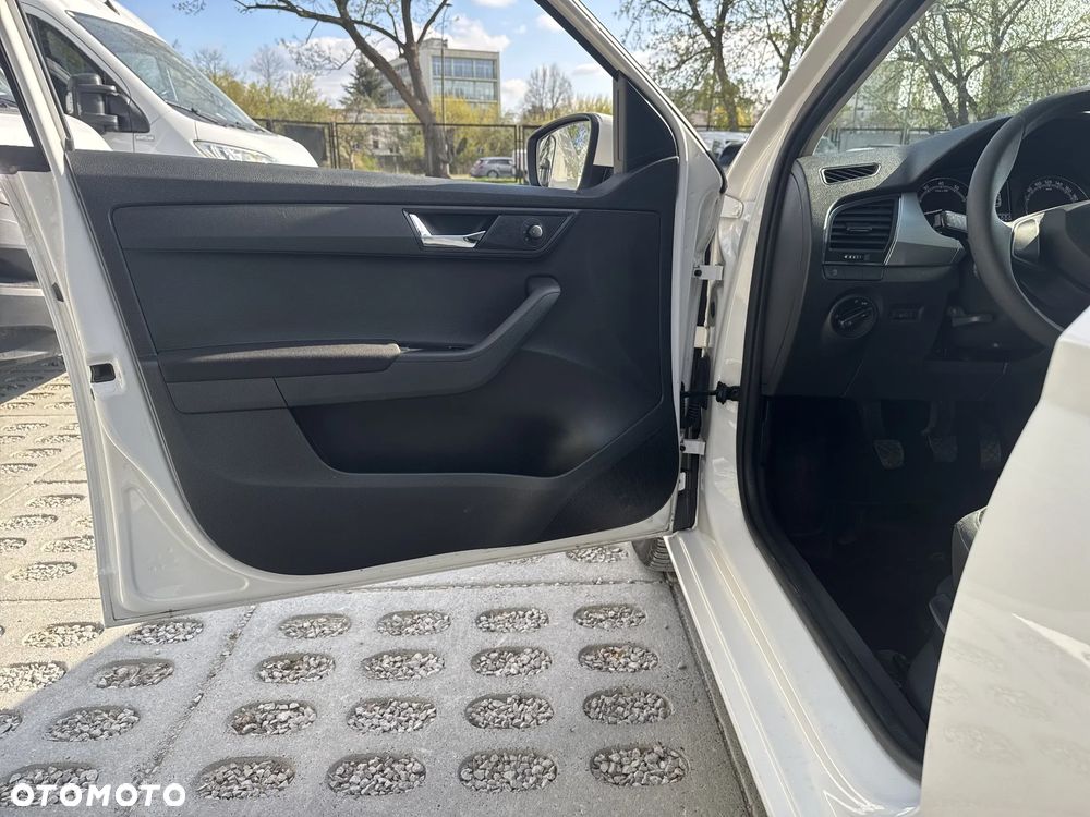 Skoda Fabia 1.0 Ambition - 12
