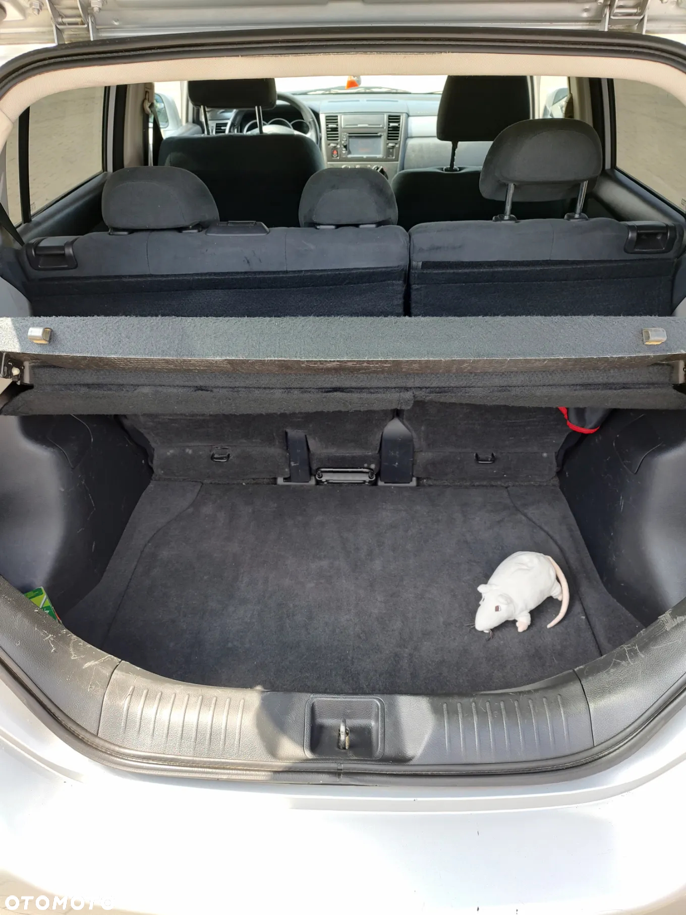 Nissan Tiida 1.6 Visia - 21