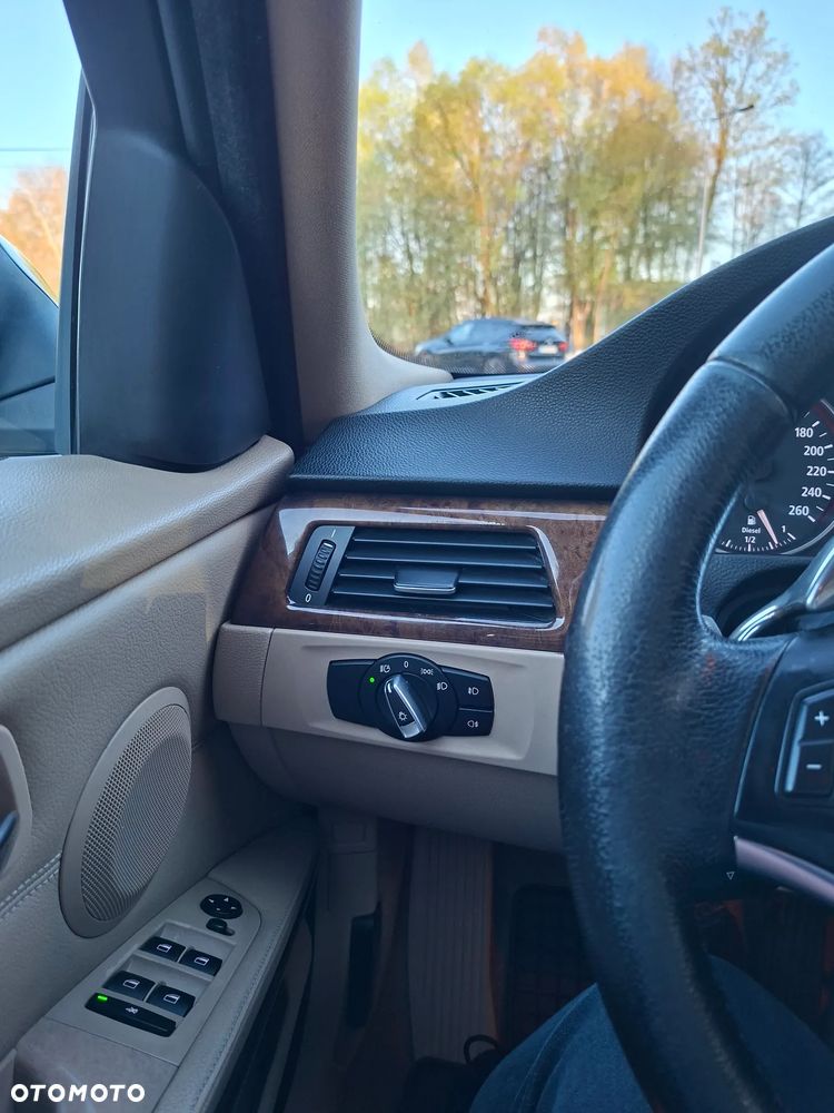 BMW Seria 3 - 23