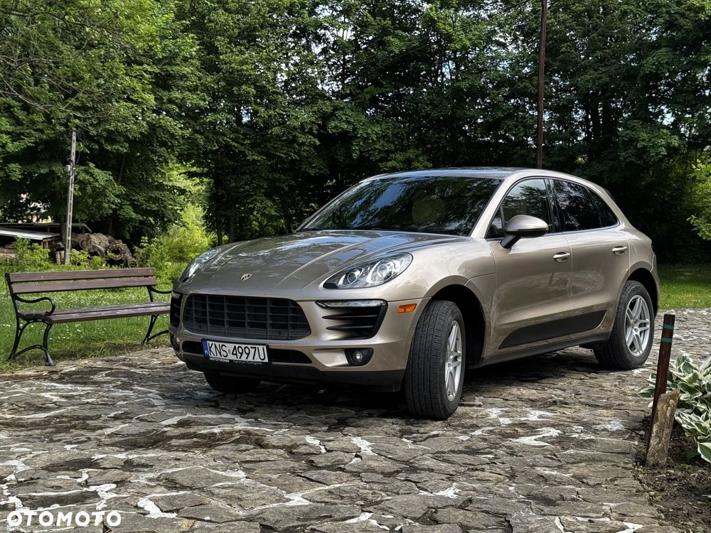 Porsche Macan - 1