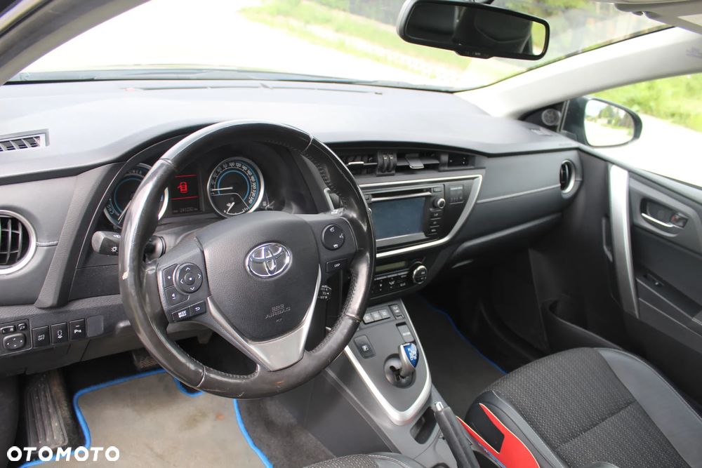 Toyota Auris 1.8 HSD Luna - 8