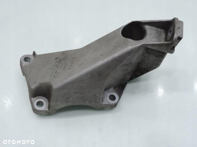 ŁAPA SILNIKA LEWA AUDI A4 B6 1.6 8V - 9