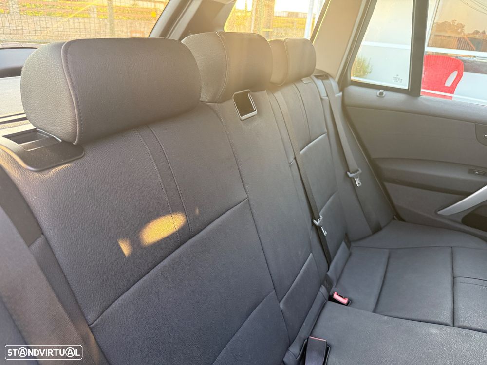 BMW X3 2.0 d LifeStyle - 12