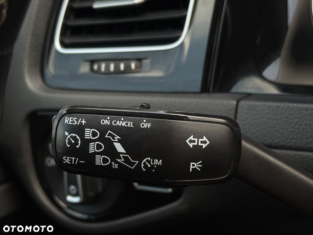 Volkswagen Golf 1.6 TDI BlueMotion Technology DSG Cup - 19