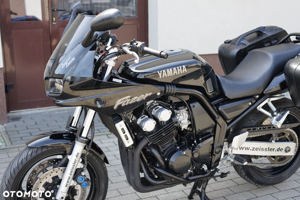 Yamaha FZS - 29