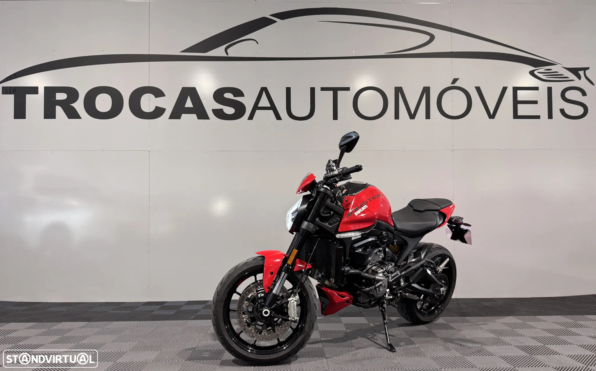 Ducati Monster 937 - 16