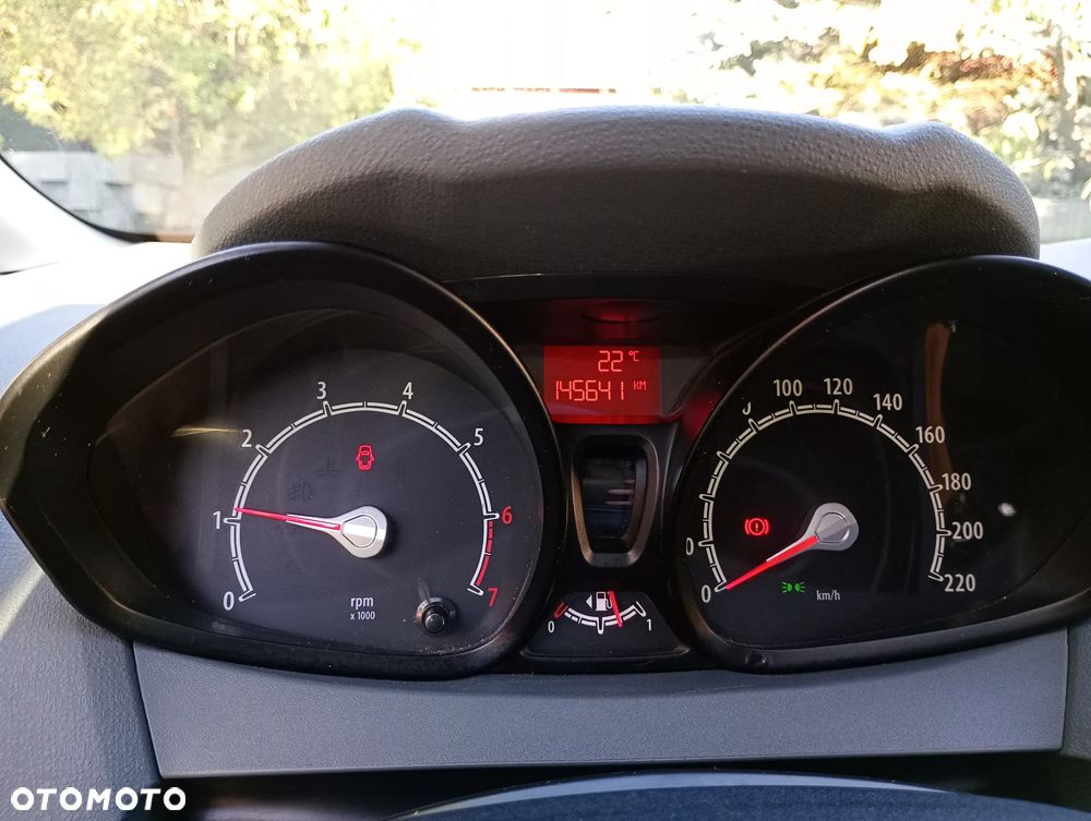 Ford Fiesta - 8