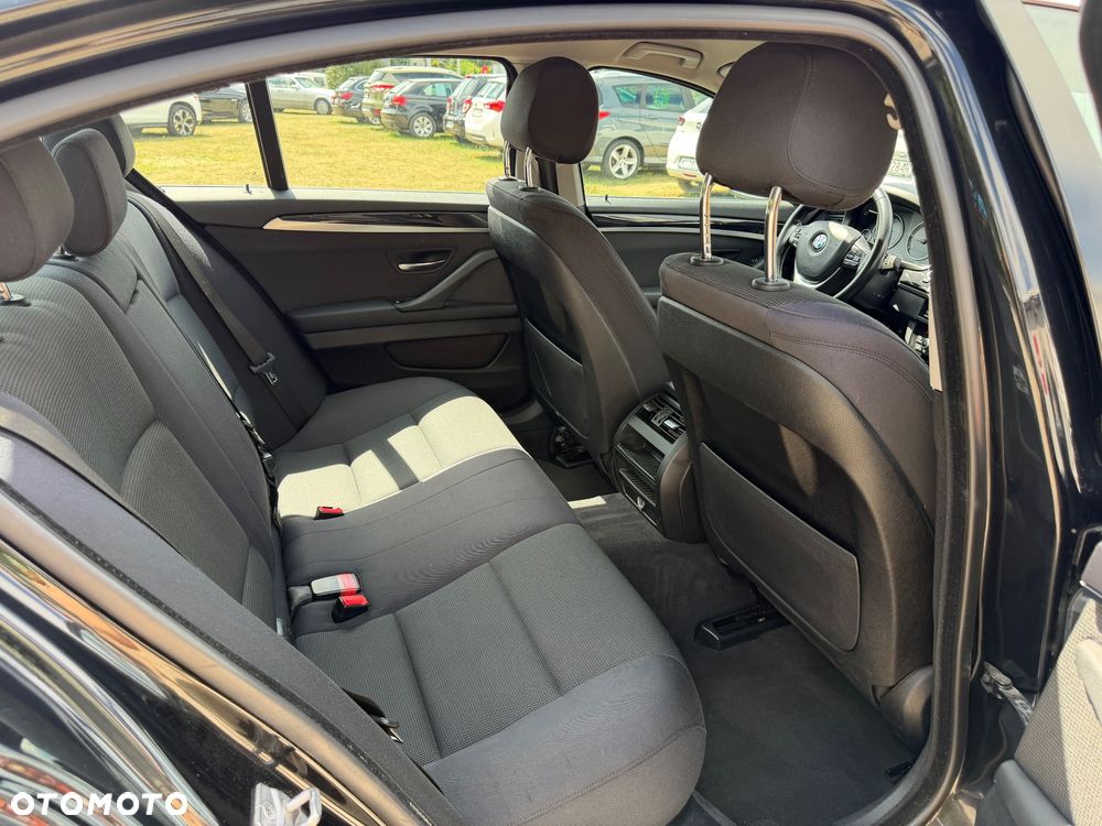 BMW Seria 5 - 30
