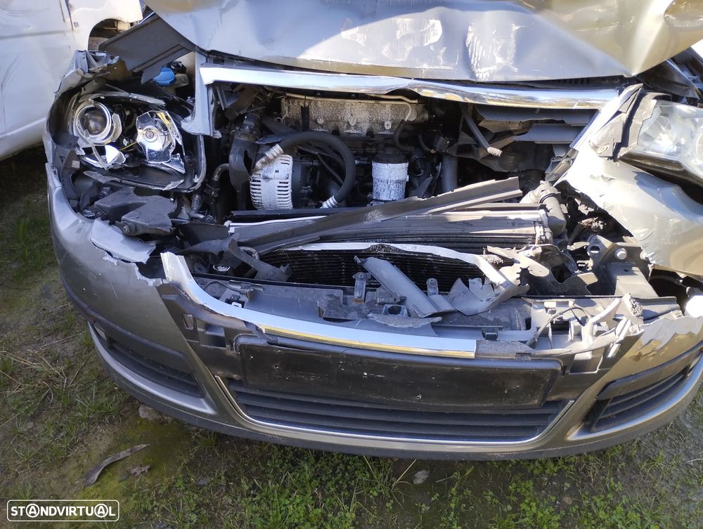 VW Passat 1.9 TDi Confortline - 8