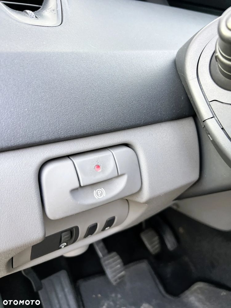 Renault Scenic - 22