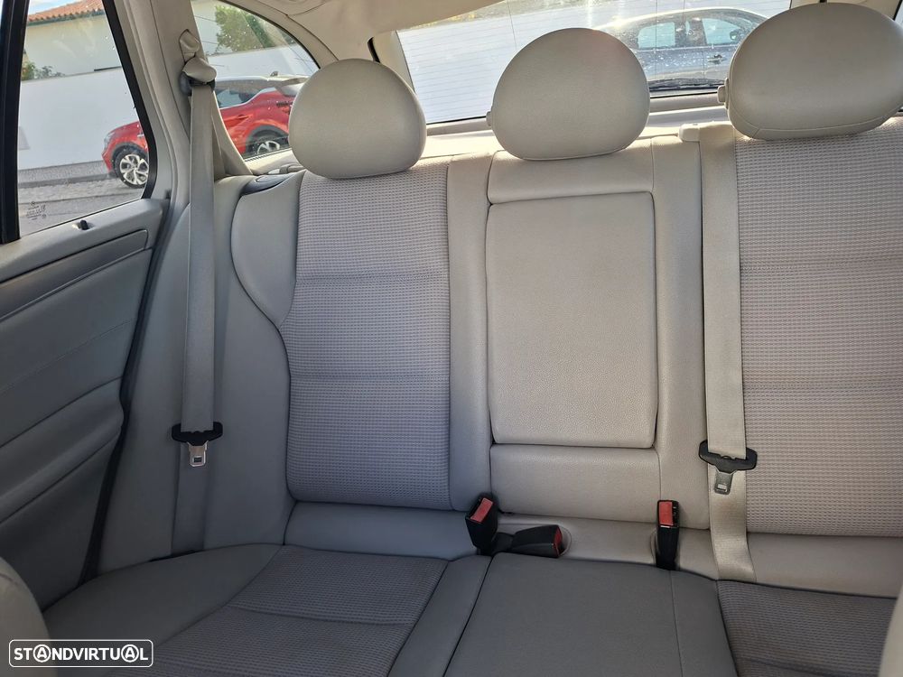 Mercedes-Benz C 200 - 8