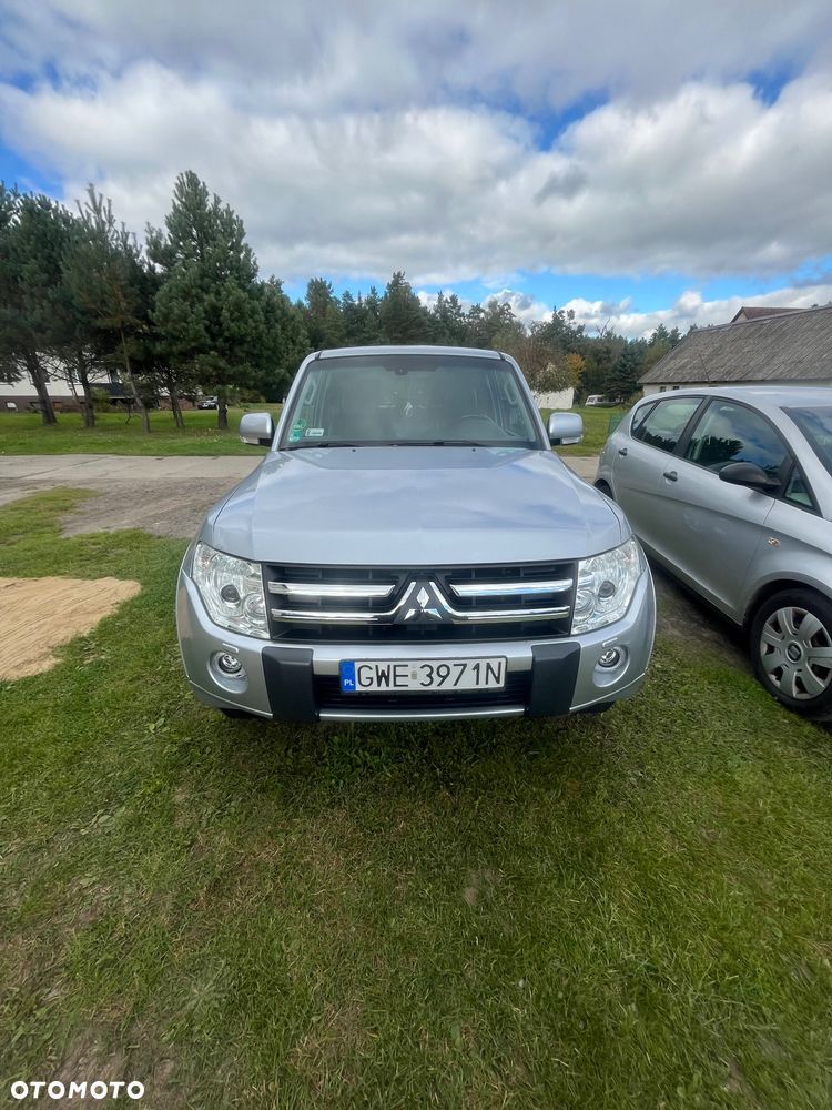 Mitsubishi Pajero 3.2 DI-D Automatik Intense - 1