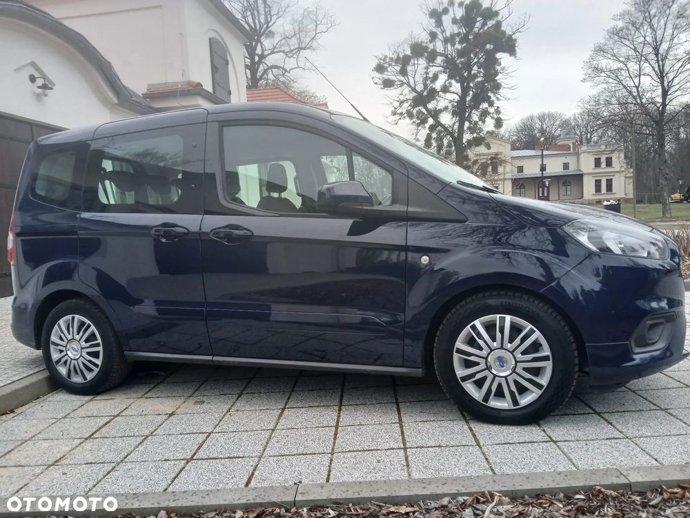 Ford Tourneo Courier - 5