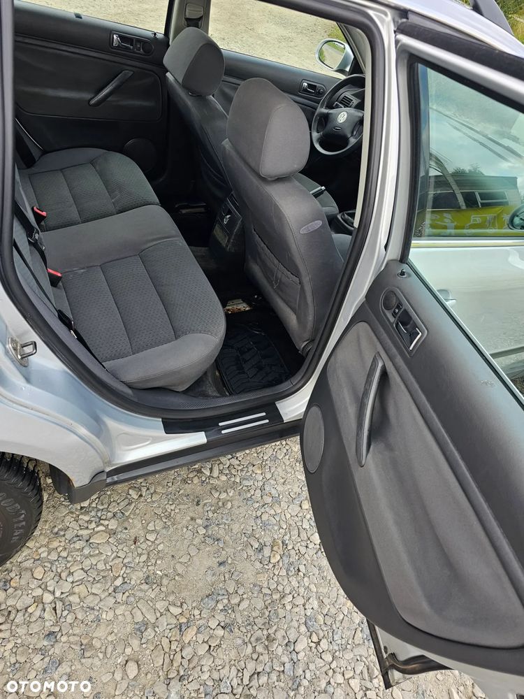 Volkswagen Passat - 10