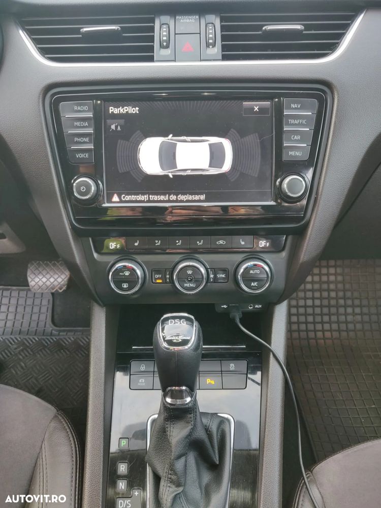 Skoda Octavia 2.0 TDI 4x4 DSG Laurin & Klement - 14