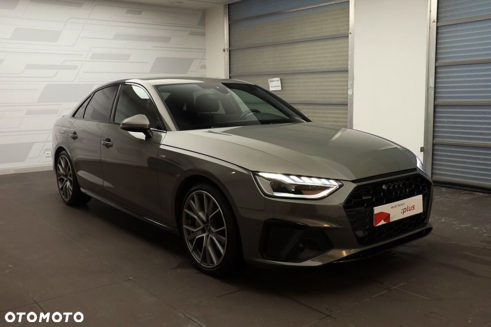 Audi A4 Limousine - 10