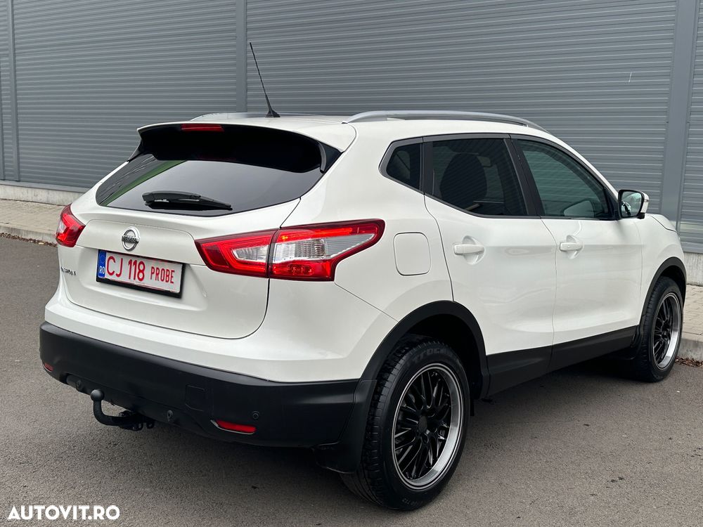 Nissan Qashqai 1.6 DIG-T TEKNA - 10
