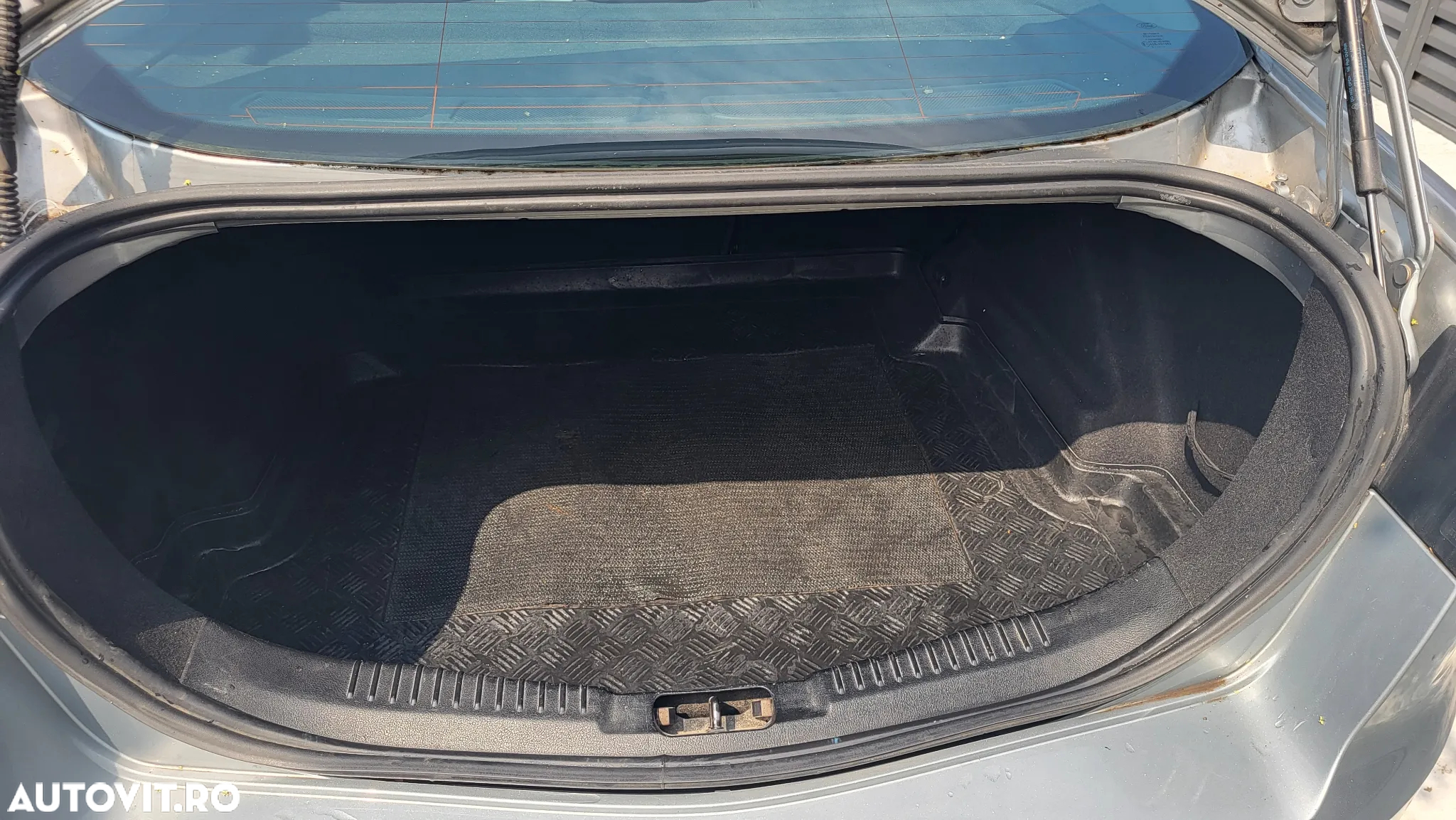Ford Mondeo 2.0 TDCi Powershift Business Class - 6