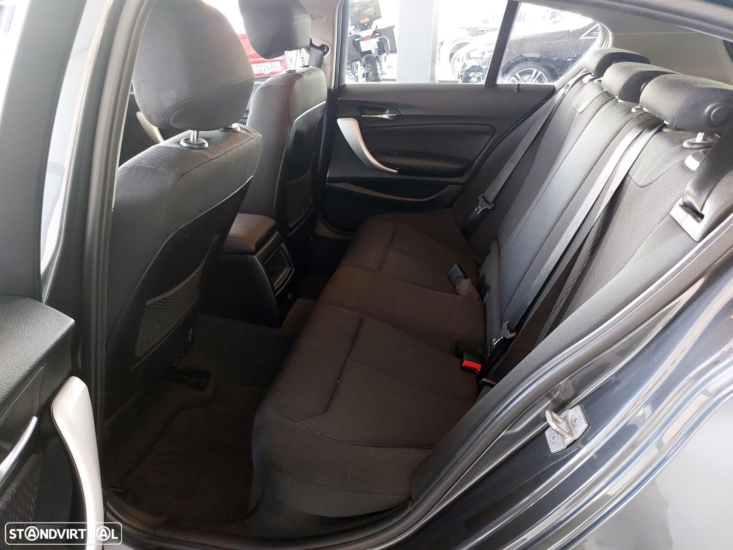 BMW 116 d Advantage - 14