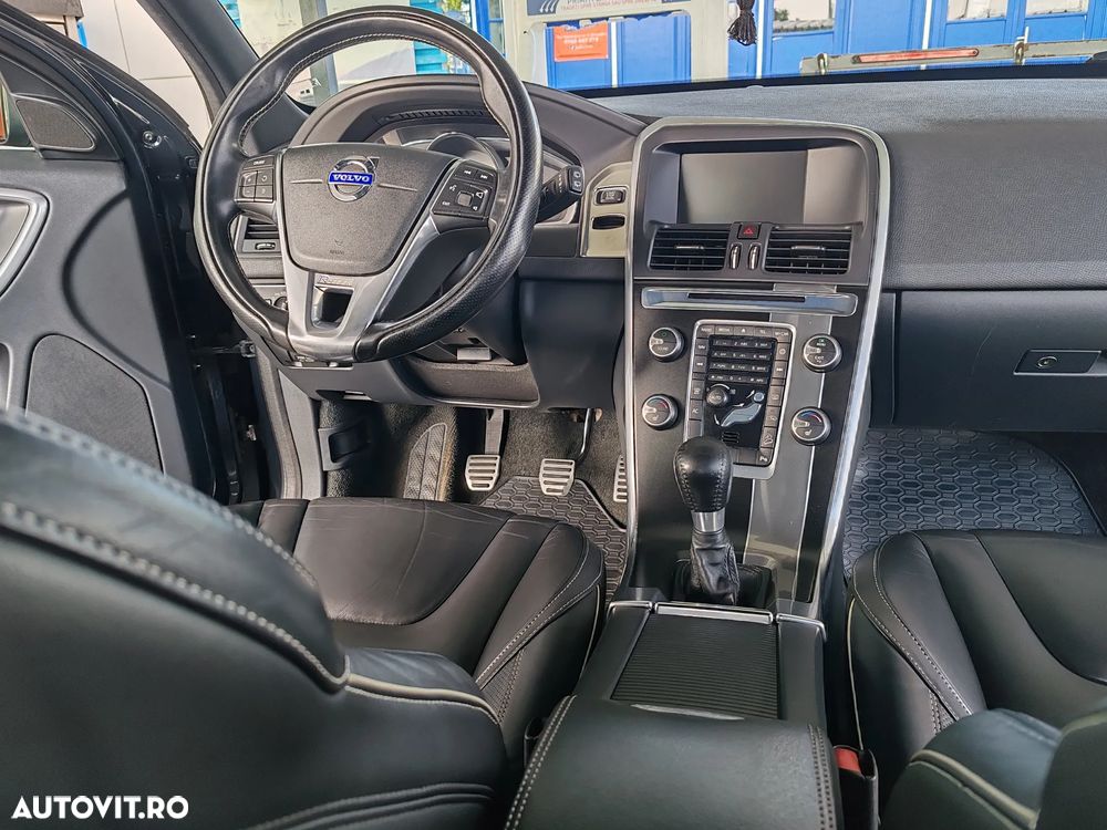 Volvo XC 60 D4AWD Start-Stop R-Design - 1