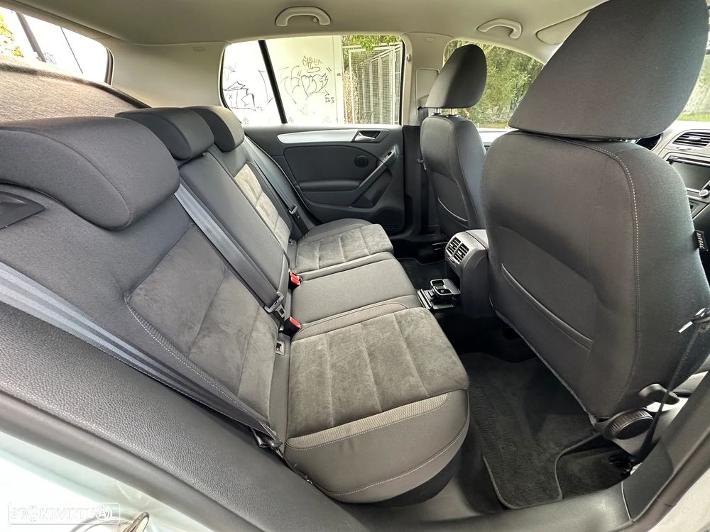 VW Golf 2.0 TDi BlueMotion Edition - 39