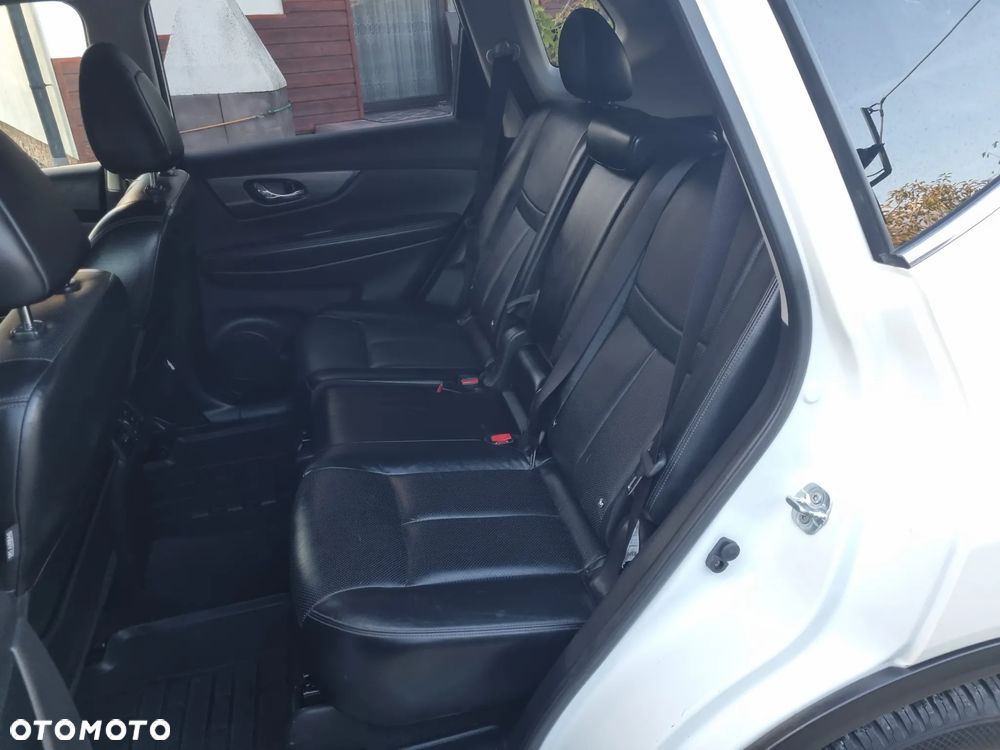 Nissan X-Trail 1.6 DCi Tekna 4WD - 22