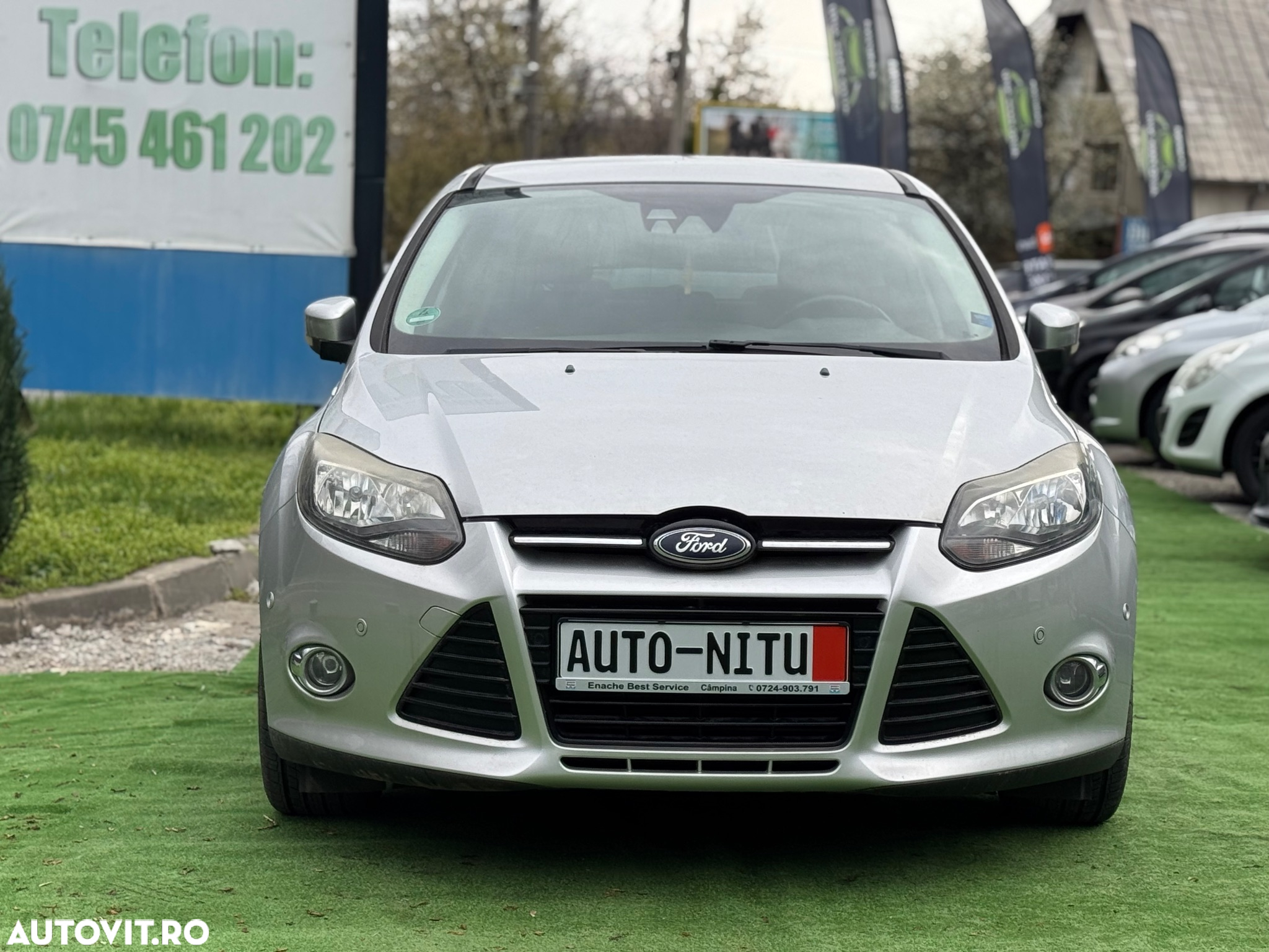 Ford Focus - 12