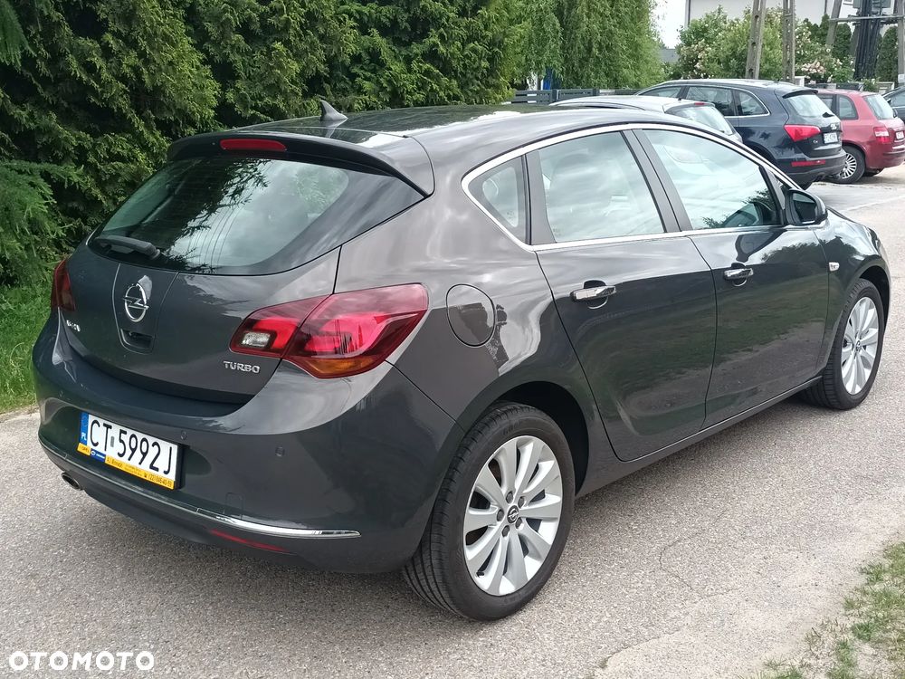 Opel Astra 1.4 T Cosmo S&S EU6 - 9