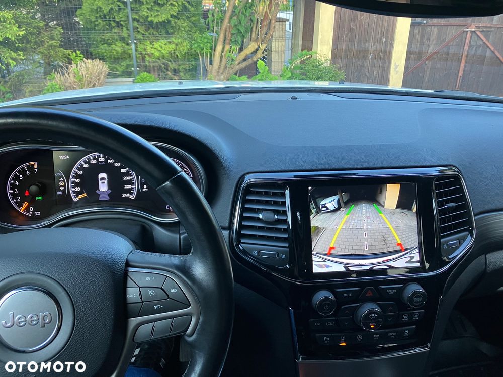 Jeep Grand Cherokee 3.6 V6 Laredo - 19