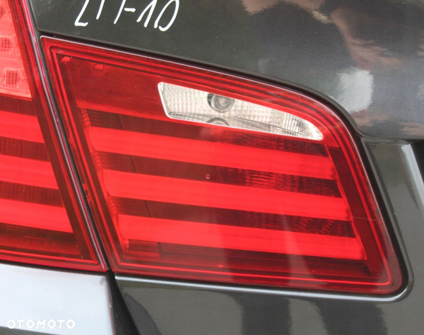 LAMPA TYŁ TYLNA LEWA W KLAPĘ BAGAŻNIKA BMW F10