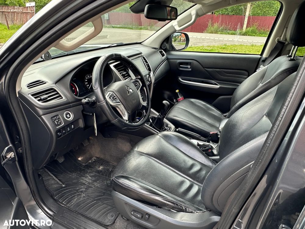 Mitsubishi L200 Double Cab 2.2 DI-D M/T Instyle - 12