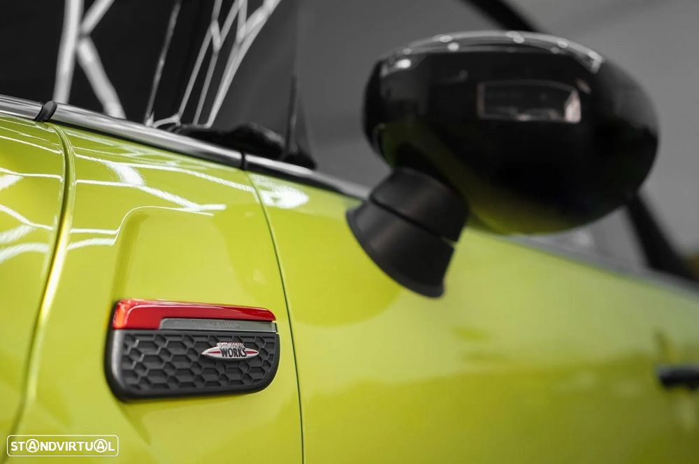 MINI Cabrio John Cooper Works Auto Desportiva - 17