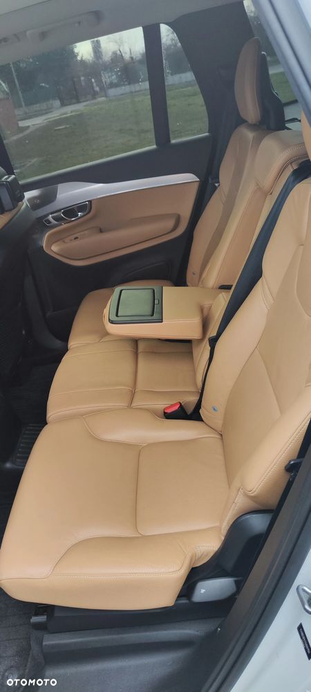 Volvo XC 90 T8 AWD Twin Engine Geartronic Momentum - 38