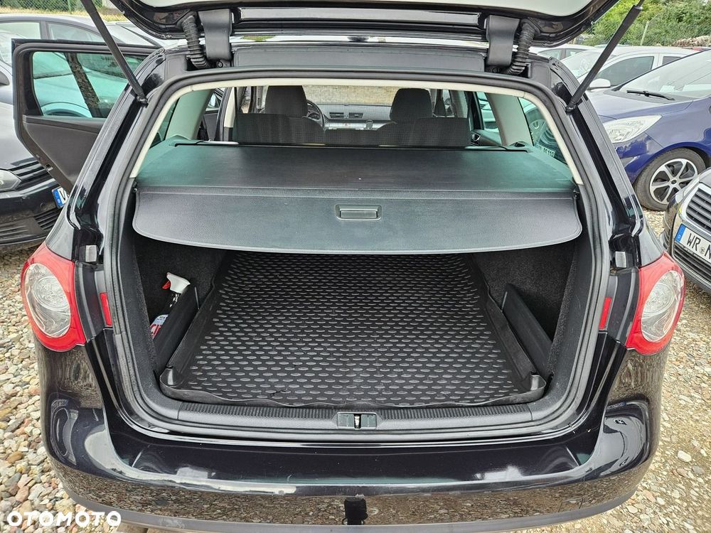 Volkswagen Passat - 20