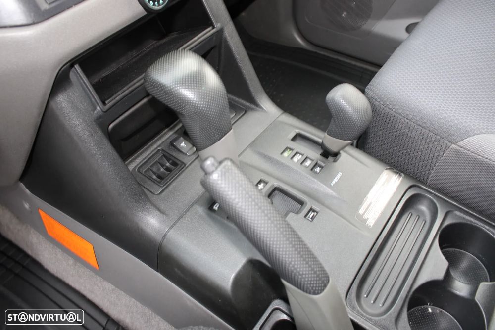 Mitsubishi Pajero 3.2 DI-D GLS ABS+CA - 12