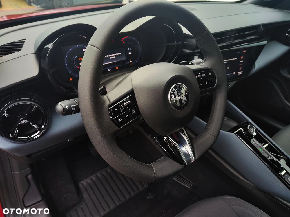 Alfa Romeo Junior 1.2 mHEV Ibrida Speciale eDCT - 15